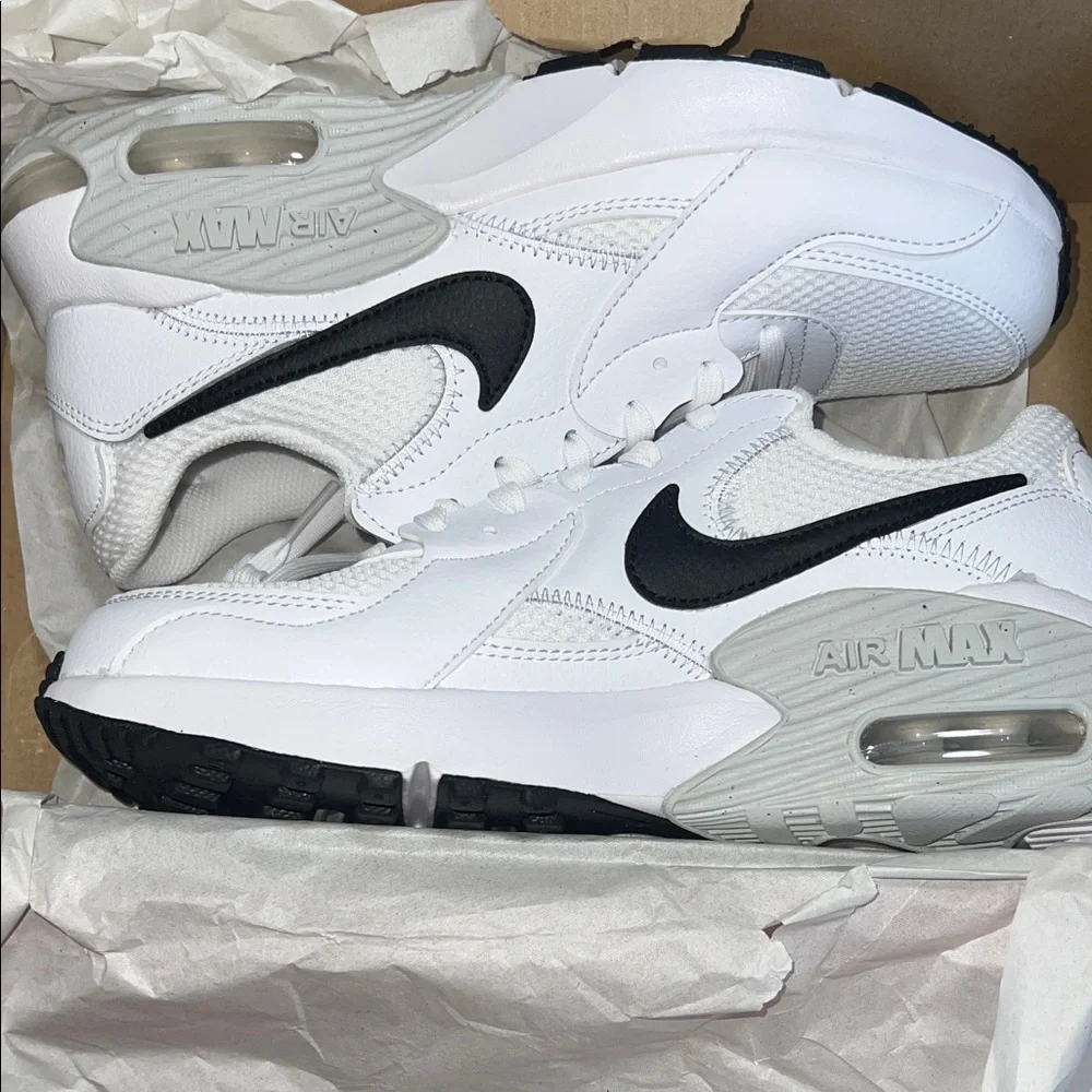 Nike Air Max Excee Womens Neakers - Picture 6 of 7
